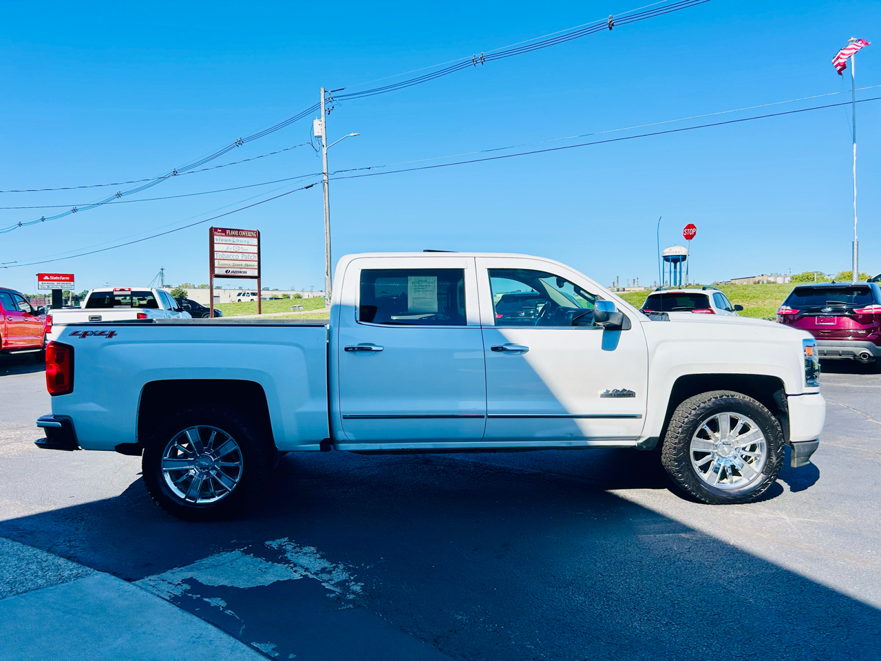 Chevrolet Silverado 1500 4WD Crew Cab 143.5" High Country 2017 Chevrolet Silverado 1500 4WD Crew Cab 143.5" High Country 2017