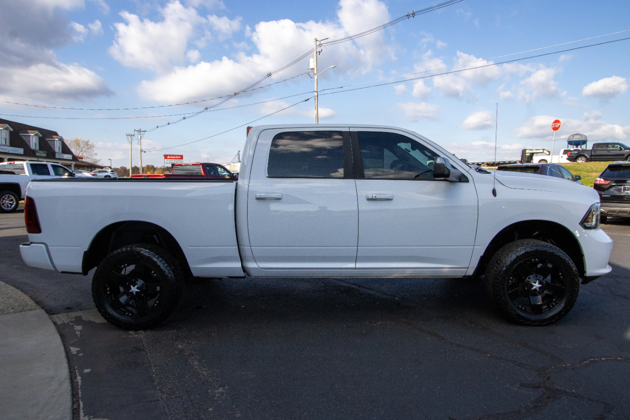 RAM 1500 4WD Crew Cab 149" Sport 2015