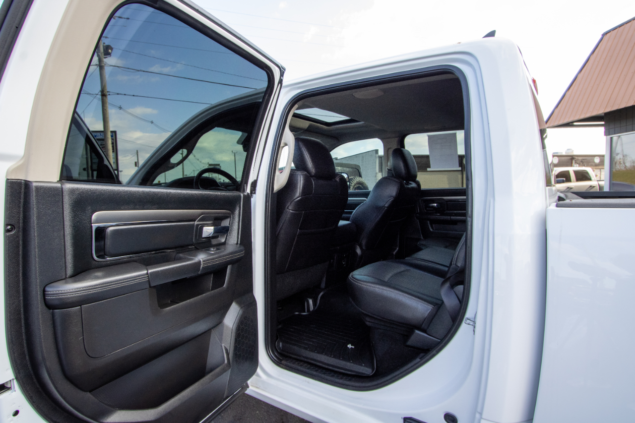 RAM 1500 4WD Crew Cab 149" Sport 2015