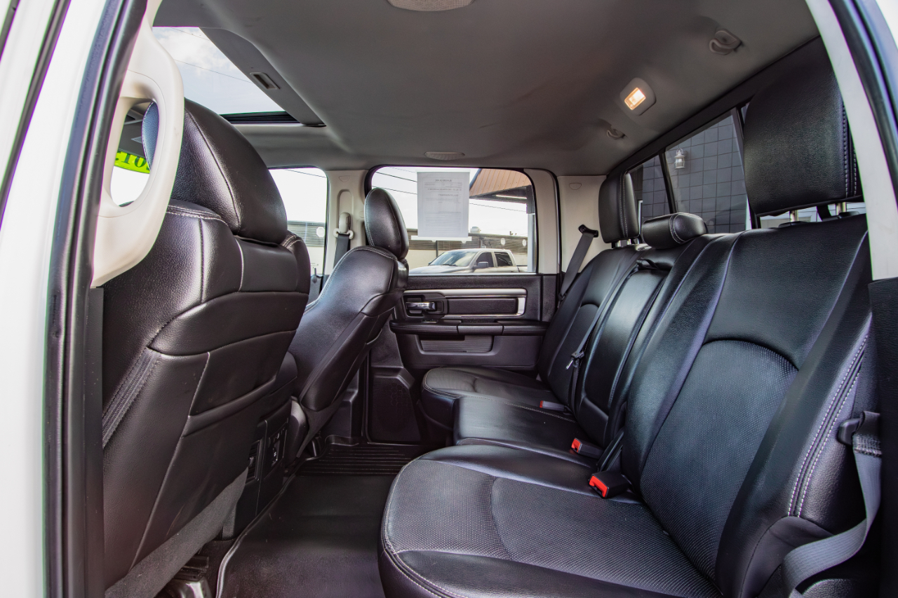 RAM 1500 4WD Crew Cab 149" Sport 2015