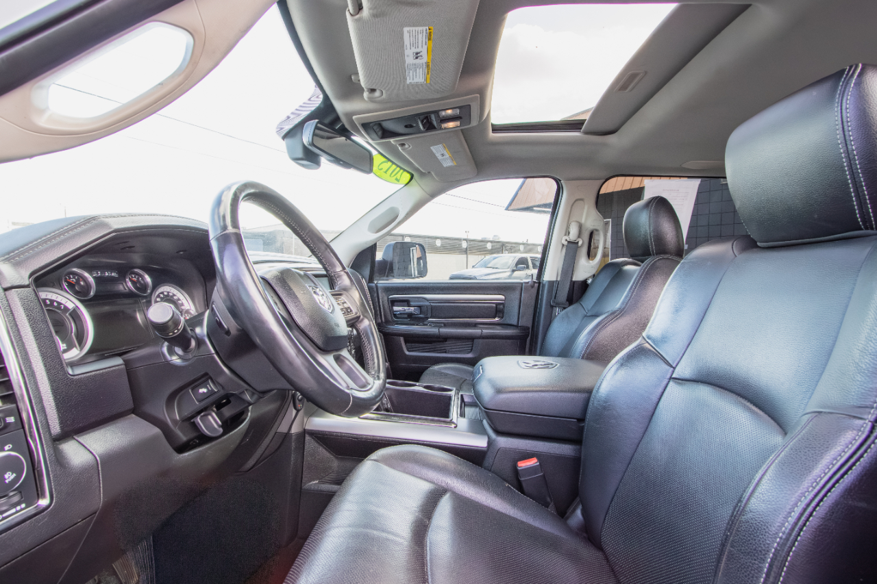 RAM 1500 4WD Crew Cab 149" Sport 2015