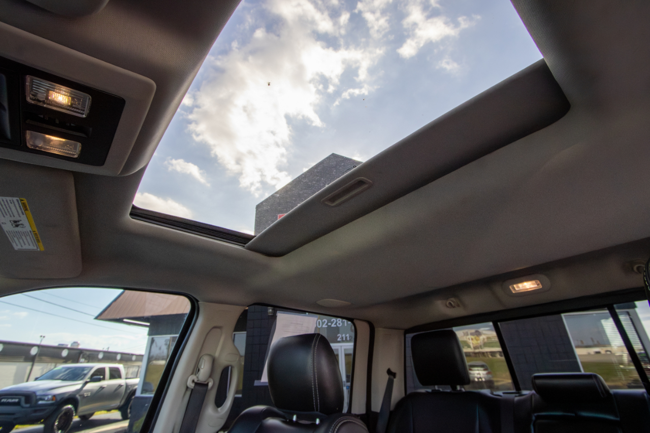 RAM 1500 4WD Crew Cab 149" Sport 2015