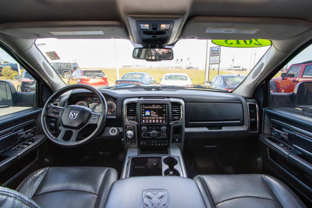 RAM 1500 4WD Crew Cab 149" Sport 2015