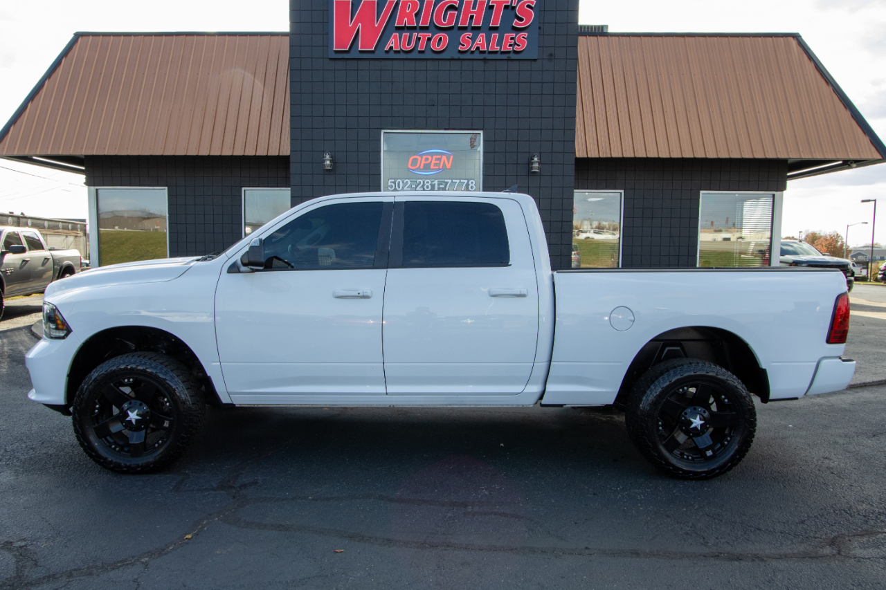 RAM 1500 4WD Crew Cab 149" Sport 2015