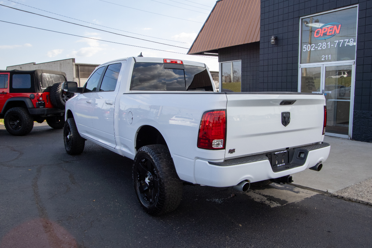RAM 1500 4WD Crew Cab 149" Sport 2015