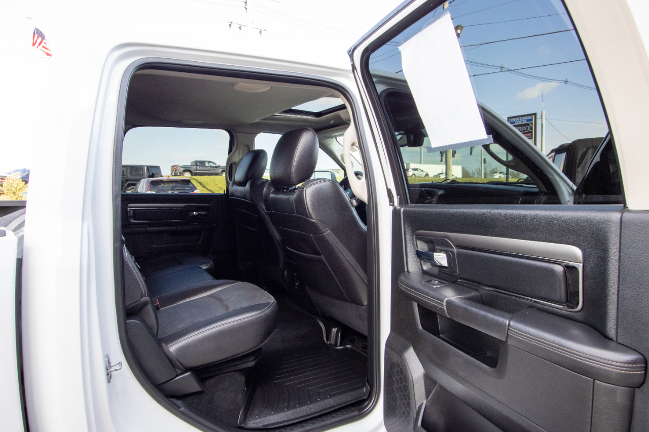 RAM 1500 4WD Crew Cab 149" Sport 2015