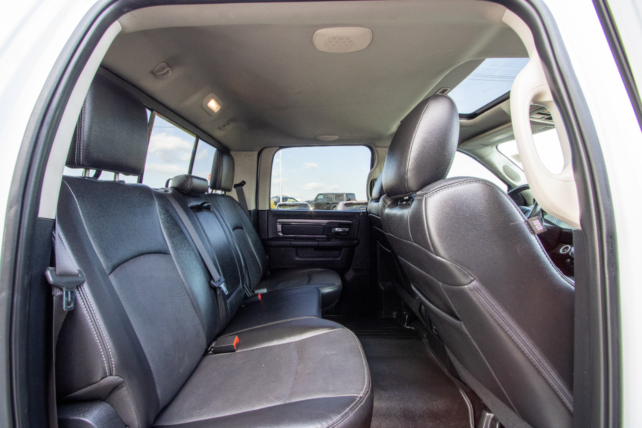 RAM 1500 4WD Crew Cab 149" Sport 2015