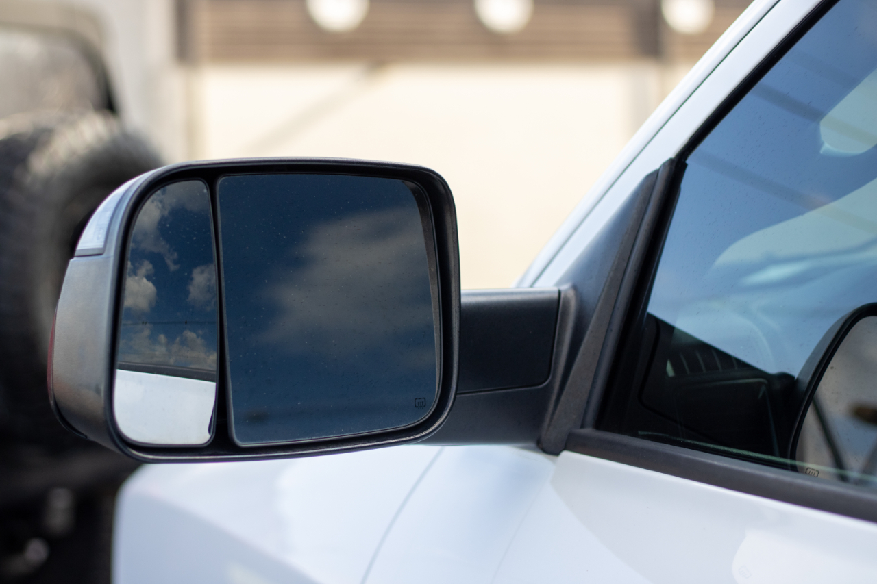 RAM 1500 4WD Crew Cab 149" Sport 2015