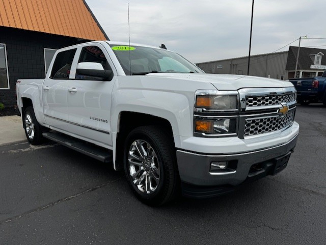 Chevrolet Silverado 1500 4WD Crew Cab 143.5" LT w/1LT 2015 Chevrolet Silverado 1500 4WD Crew Cab 143.5" LT w/1LT 2015