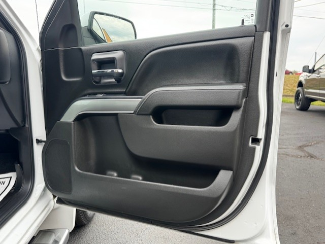 Chevrolet Silverado 1500 4WD Crew Cab 143.5" LT w/1LT 2015 Chevrolet Silverado 1500 4WD Crew Cab 143.5" LT w/1LT 2015