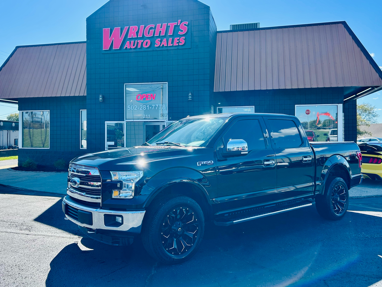 Ford F-150 4WD SuperCrew 145" Lariat 2016 Ford F-150 4WD SuperCrew 145" Lariat 2016