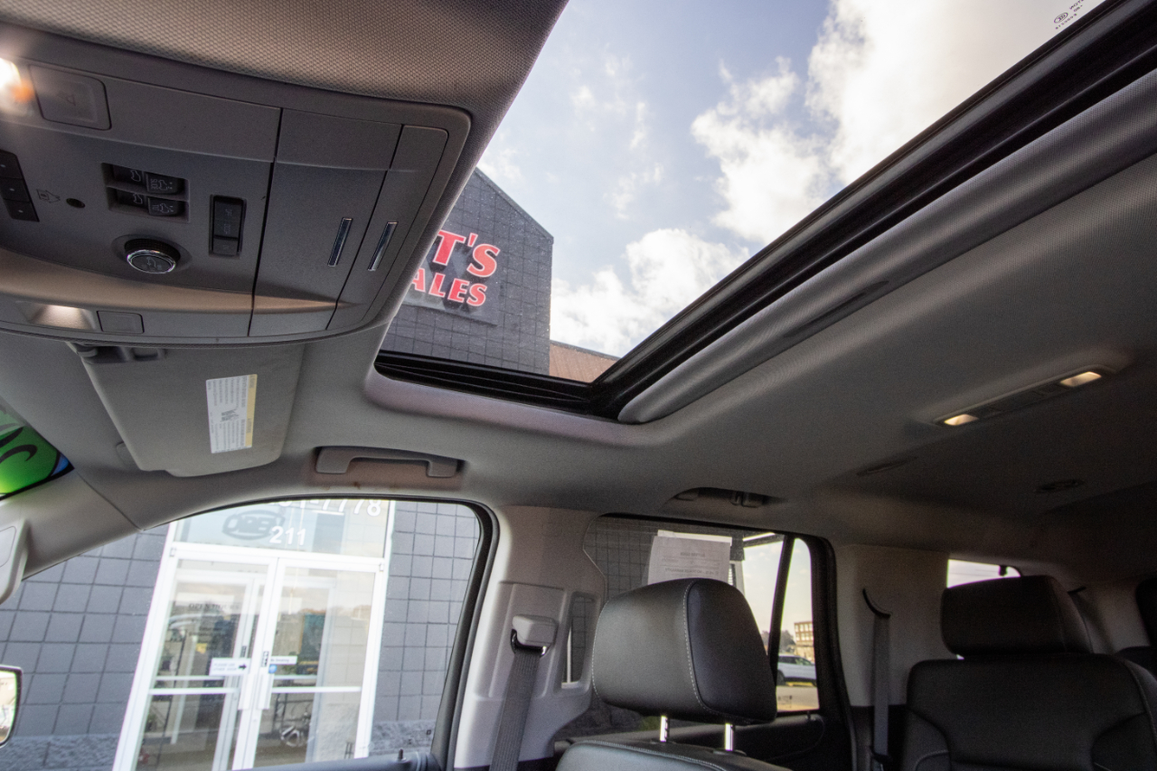 GMC Yukon 4WD 4dr SLT 2019