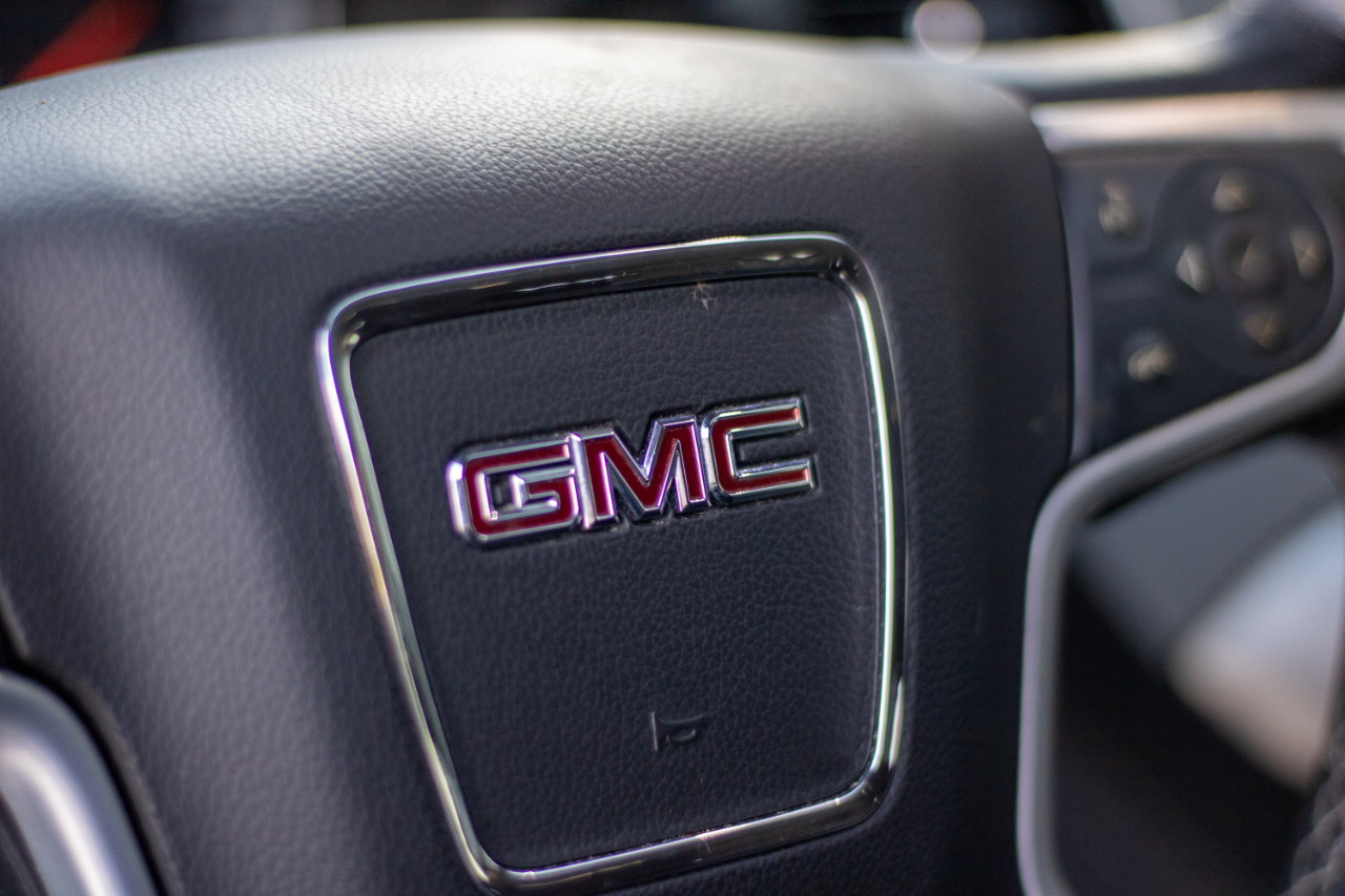 GMC Yukon 4WD 4dr SLT 2019