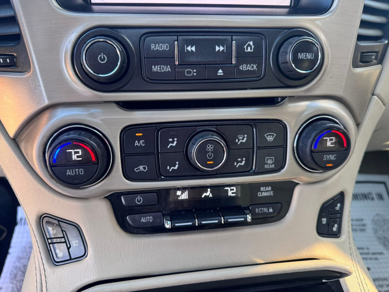 GMC Yukon XL 4WD 4dr Denali 2015 GMC Yukon XL 4WD 4dr Denali 2015