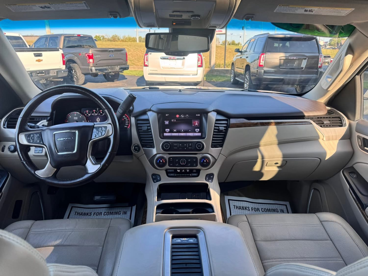 GMC Yukon XL 4WD 4dr Denali 2015 GMC Yukon XL 4WD 4dr Denali 2015