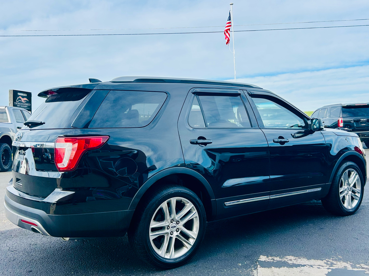 Ford Explorer XLT 4WD 2017 Ford Explorer XLT 4WD 2017