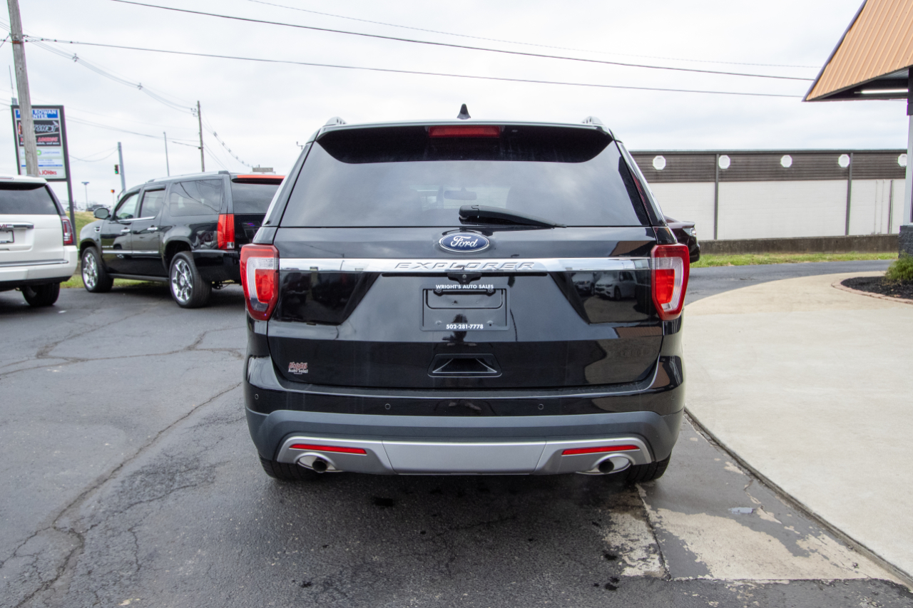 Ford Explorer XLT 4WD 2017