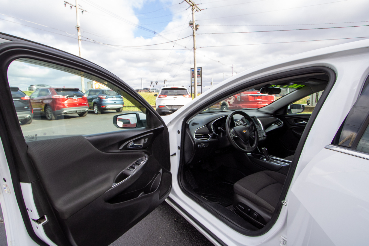 Chevrolet Malibu 4dr Sdn LT w/1LT 2018