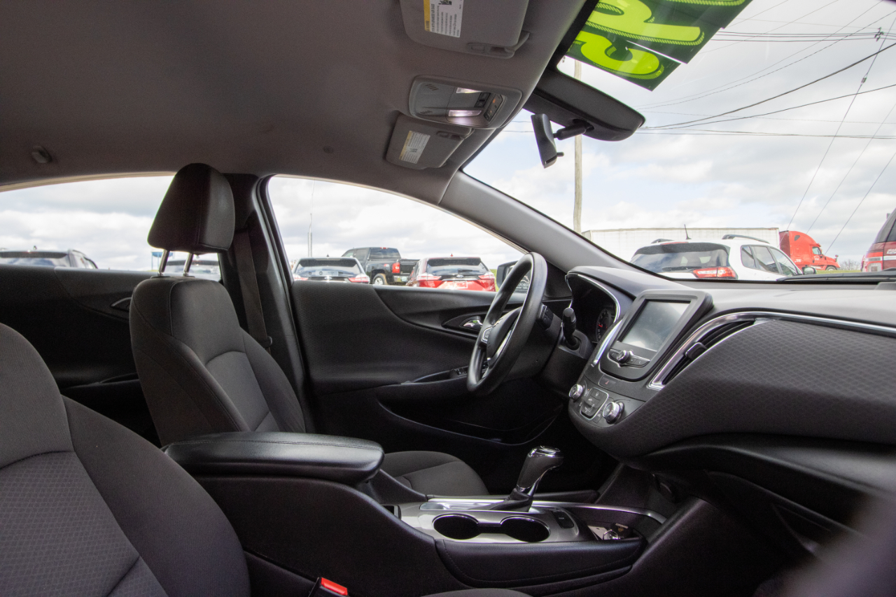 Chevrolet Malibu 4dr Sdn LT w/1LT 2018