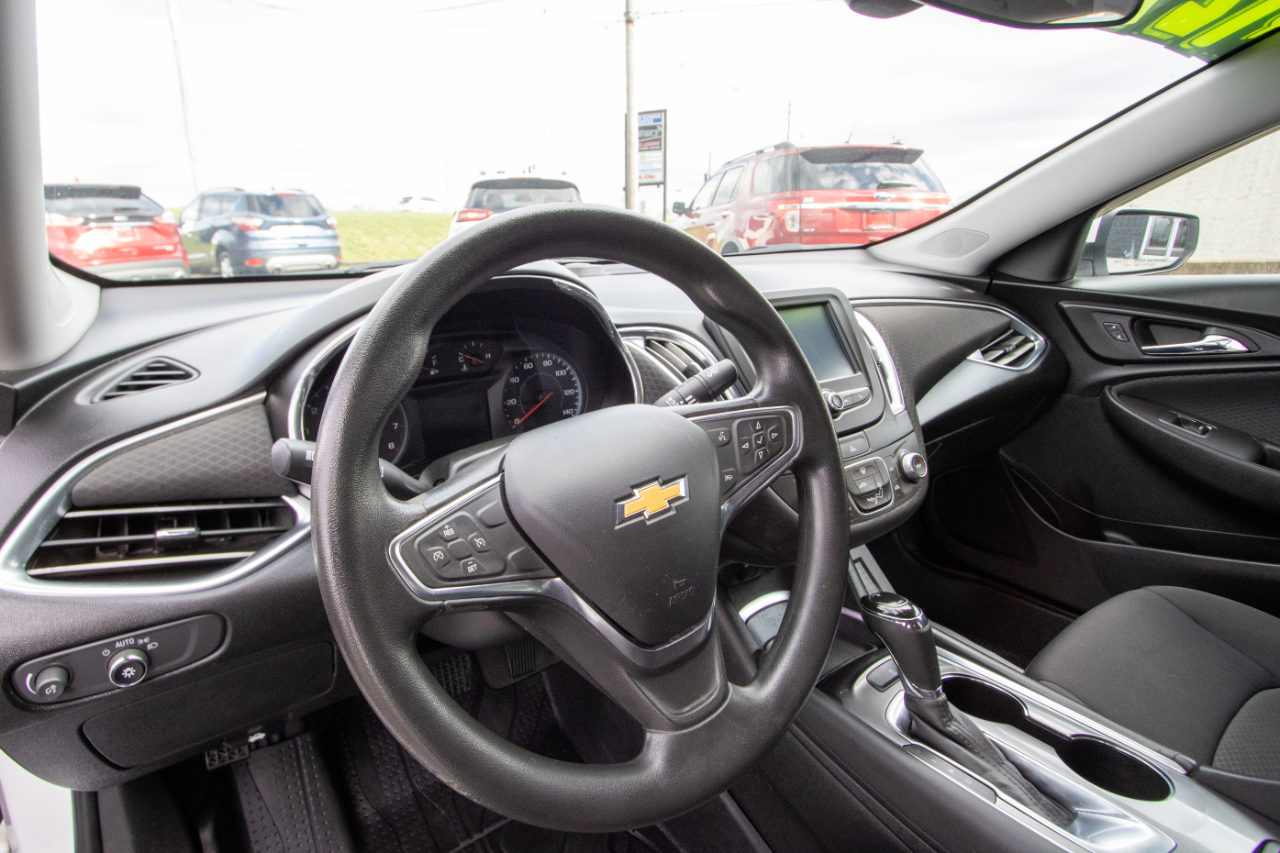 Chevrolet Malibu 4dr Sdn LT w/1LT 2018