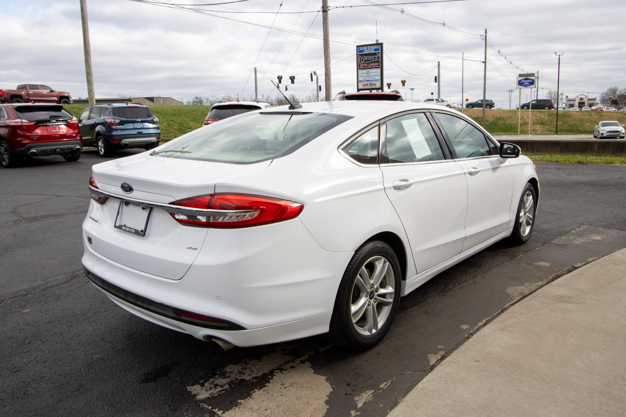 Ford Fusion SE FWD 2018