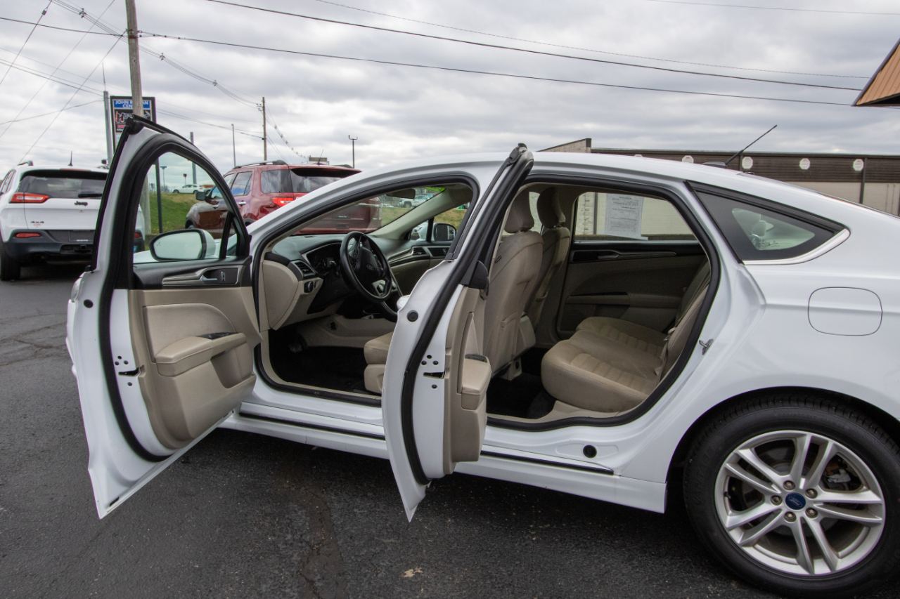 Ford Fusion SE FWD 2018