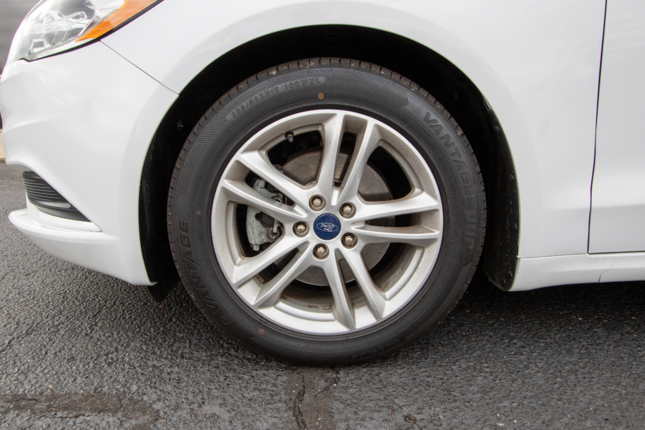 Ford Fusion SE FWD 2018