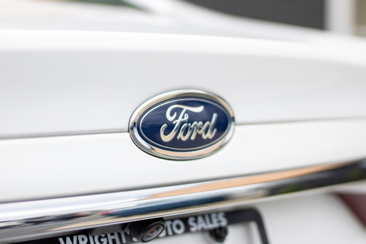 Ford Fusion SE FWD 2018