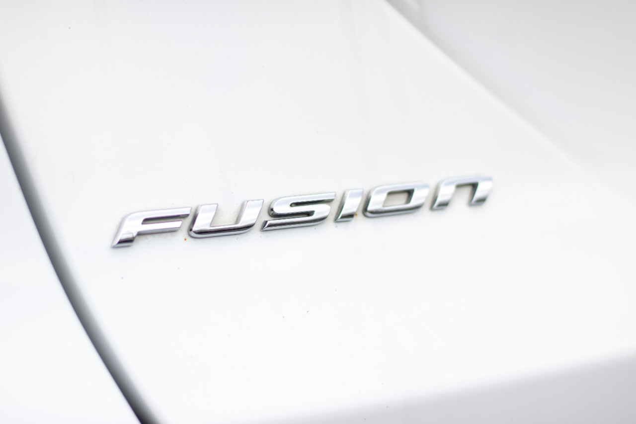 Ford Fusion SE FWD 2018