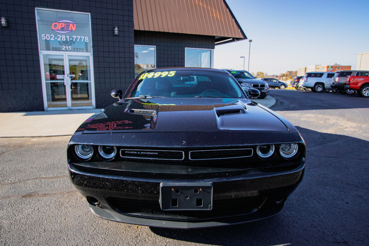 Dodge Challenger SXT Coupe 2017