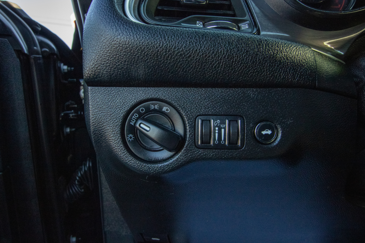 Dodge Challenger SXT Coupe 2017