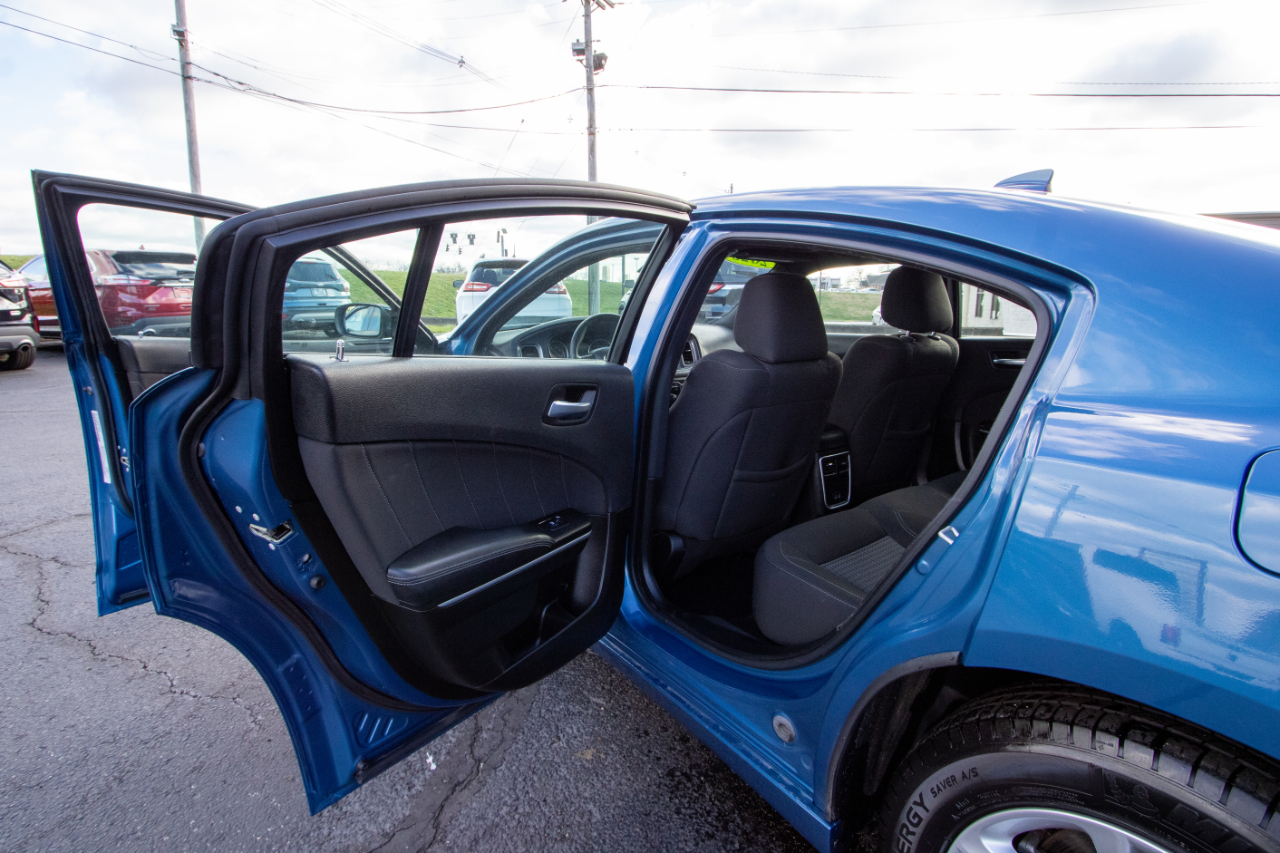 Dodge Charger SXT Plus 4D Sedan 2023