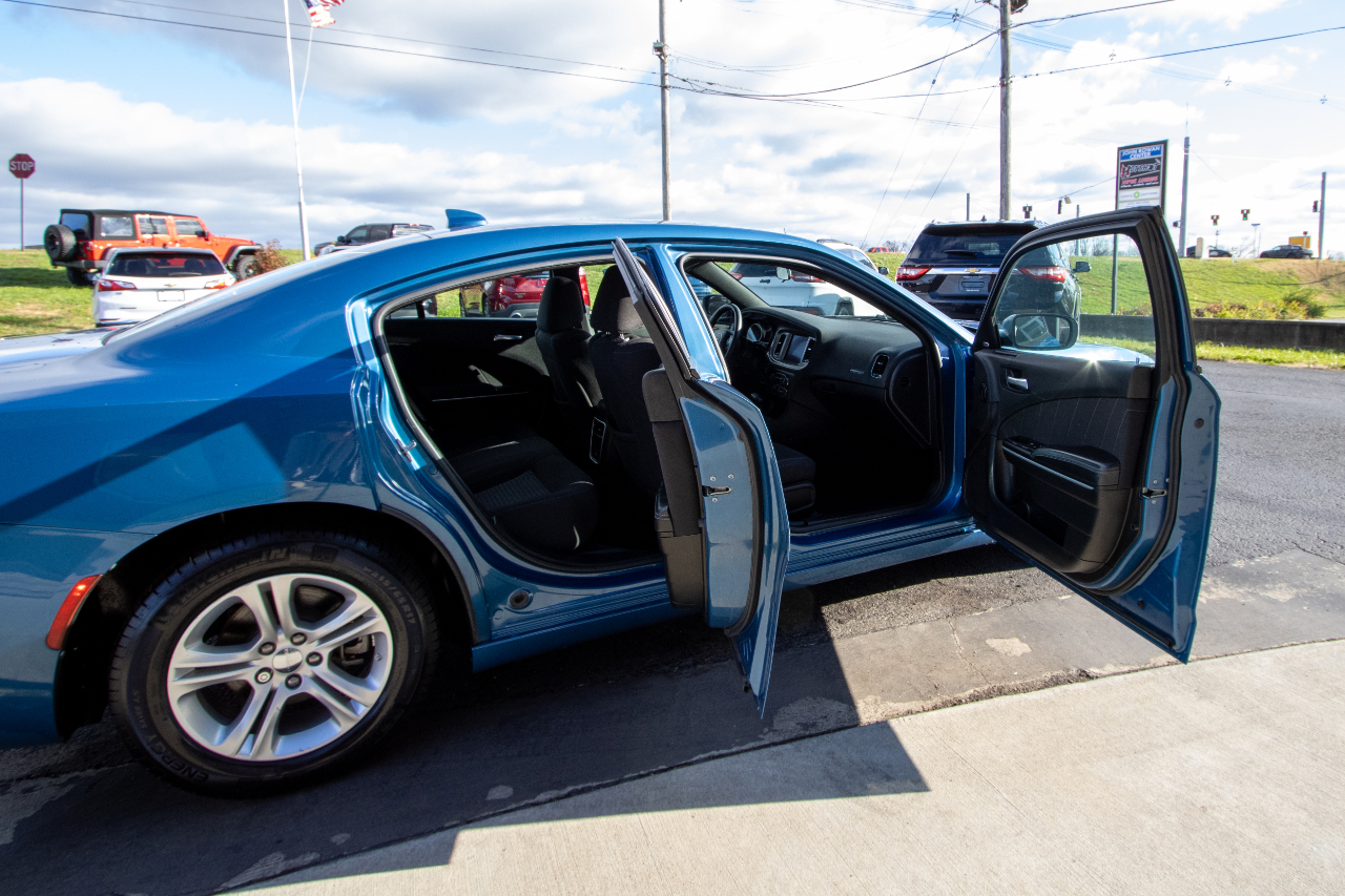 Dodge Charger SXT Plus 4D Sedan 2023