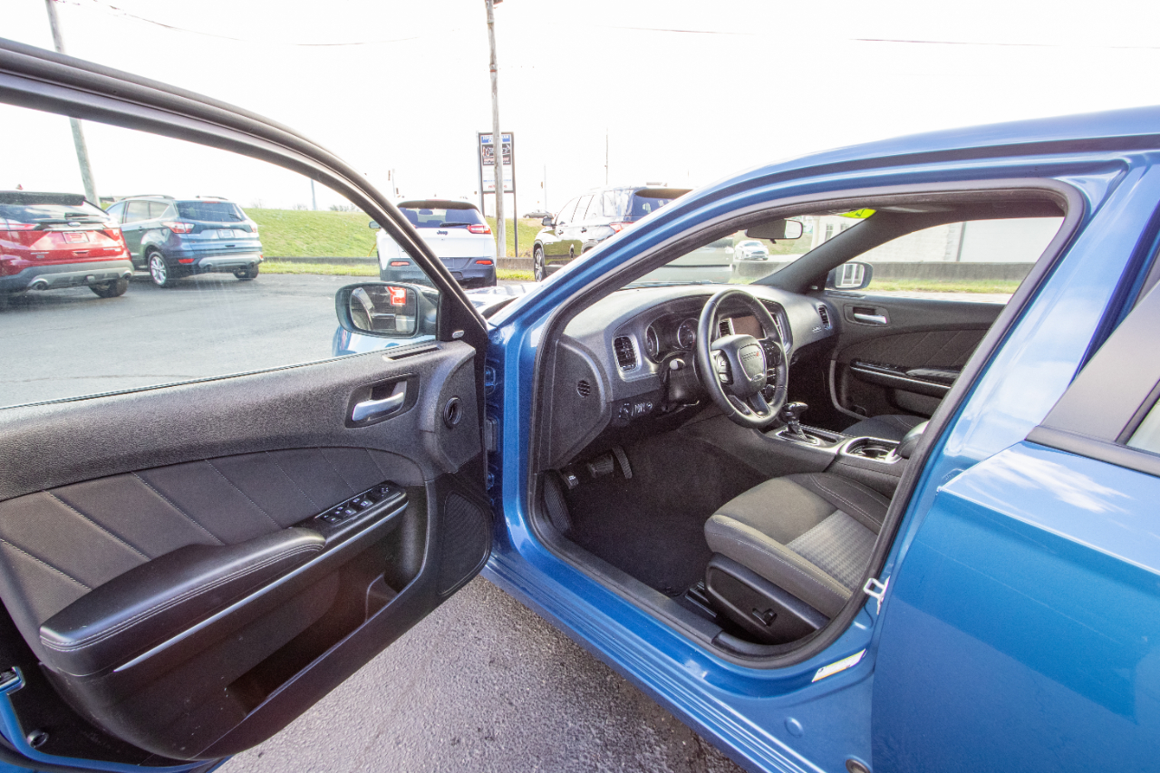 Dodge Charger SXT Plus 4D Sedan 2023