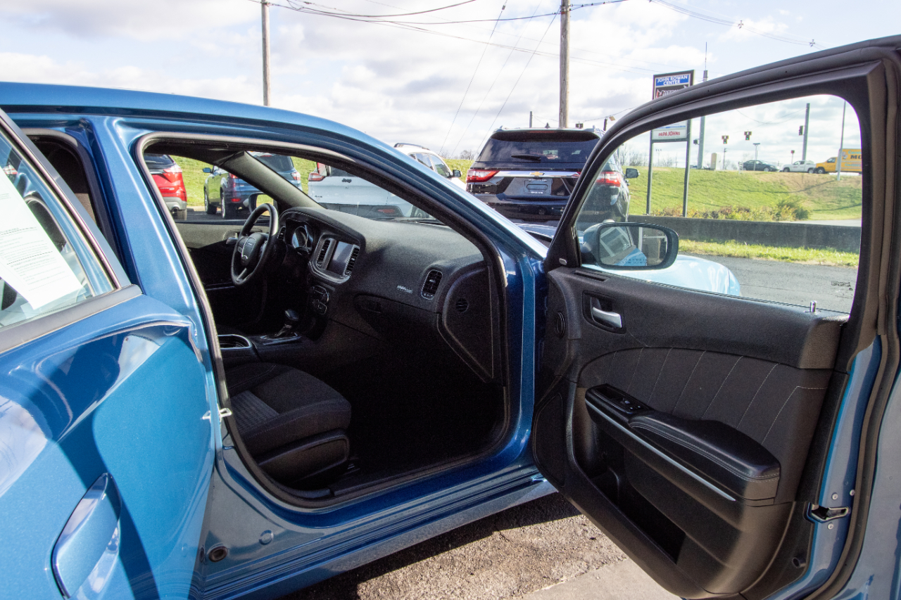 Dodge Charger SXT Plus 4D Sedan 2023