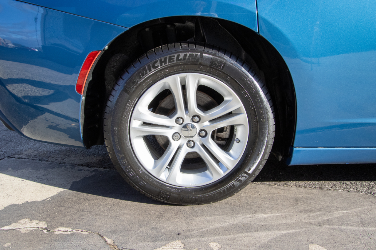 Dodge Charger SXT Plus 4D Sedan 2023