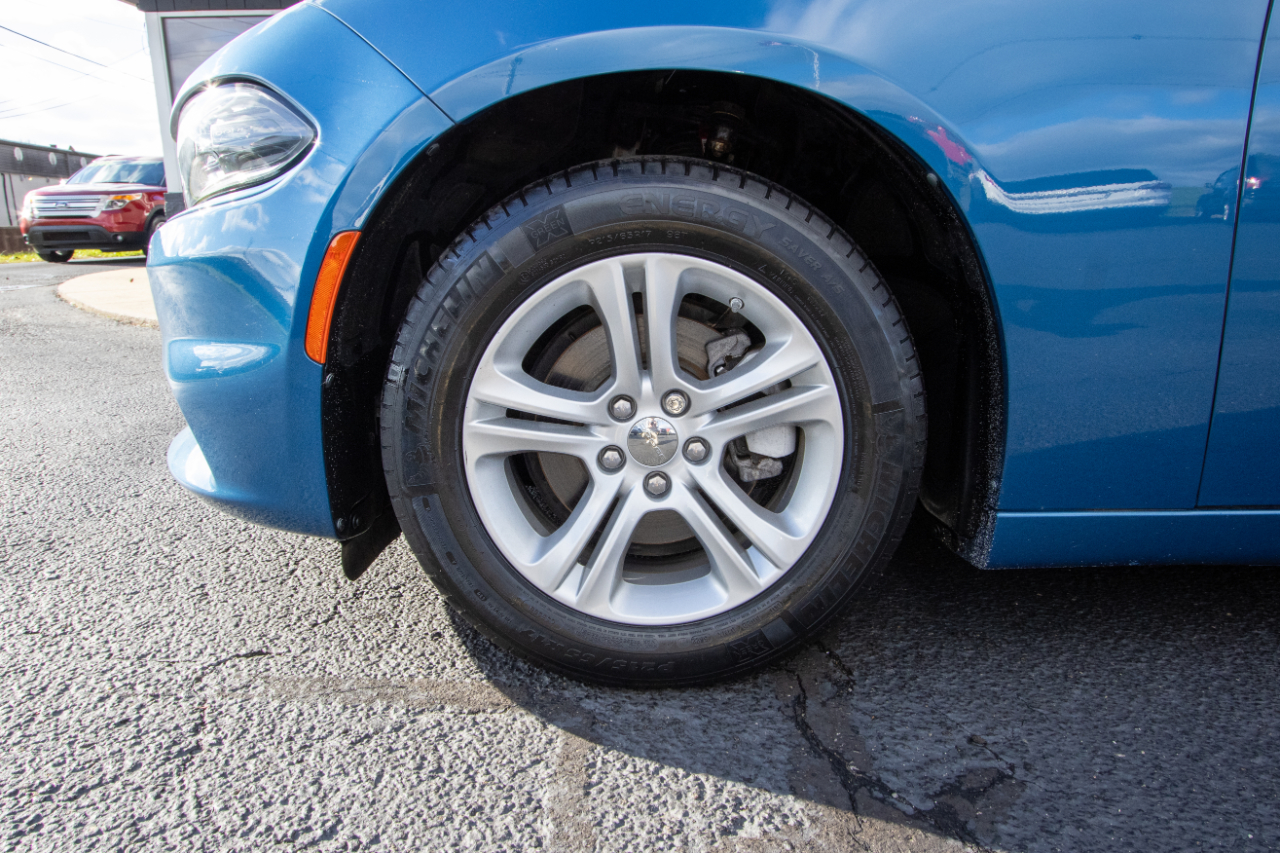 Dodge Charger SXT Plus 4D Sedan 2023