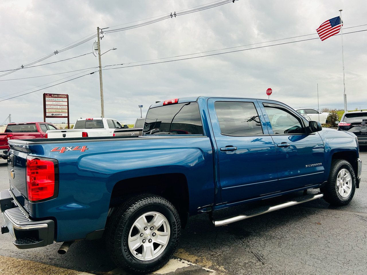 Chevrolet Silverado 1500 4WD Crew Cab 143.5" LT w/1LT 2018