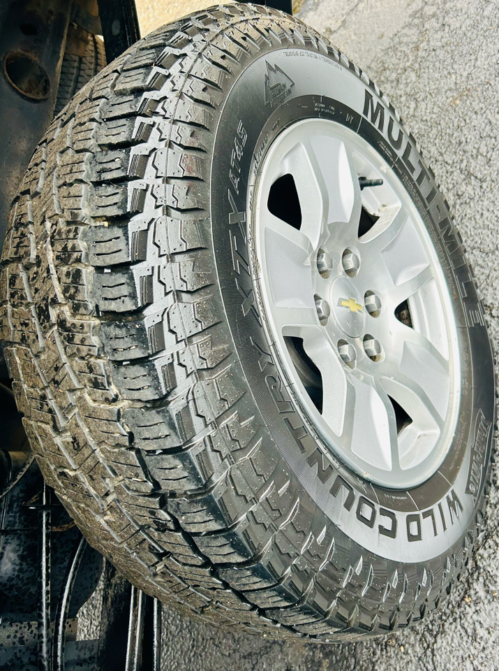 Chevrolet Silverado 1500 4WD Crew Cab 143.5" LT w/1LT 2018