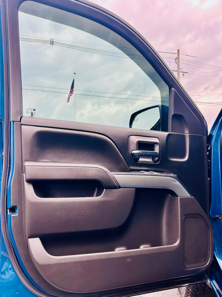 Chevrolet Silverado 1500 4WD Crew Cab 143.5" LT w/1LT 2018