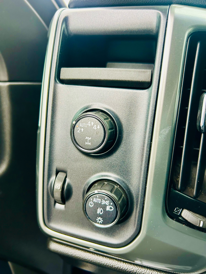 Chevrolet Silverado 1500 4WD Crew Cab 143.5" LT w/1LT 2018