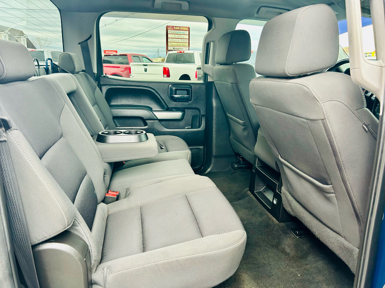 Chevrolet Silverado 1500 4WD Crew Cab 143.5" LT w/1LT 2018