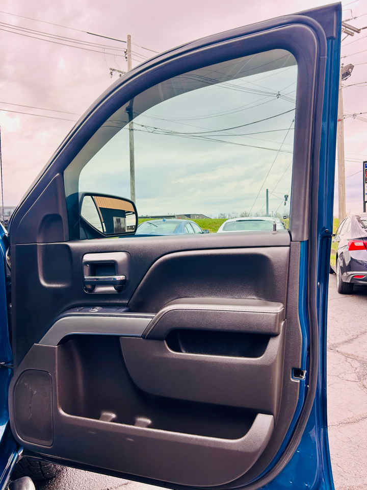 Chevrolet Silverado 1500 4WD Crew Cab 143.5" LT w/1LT 2018