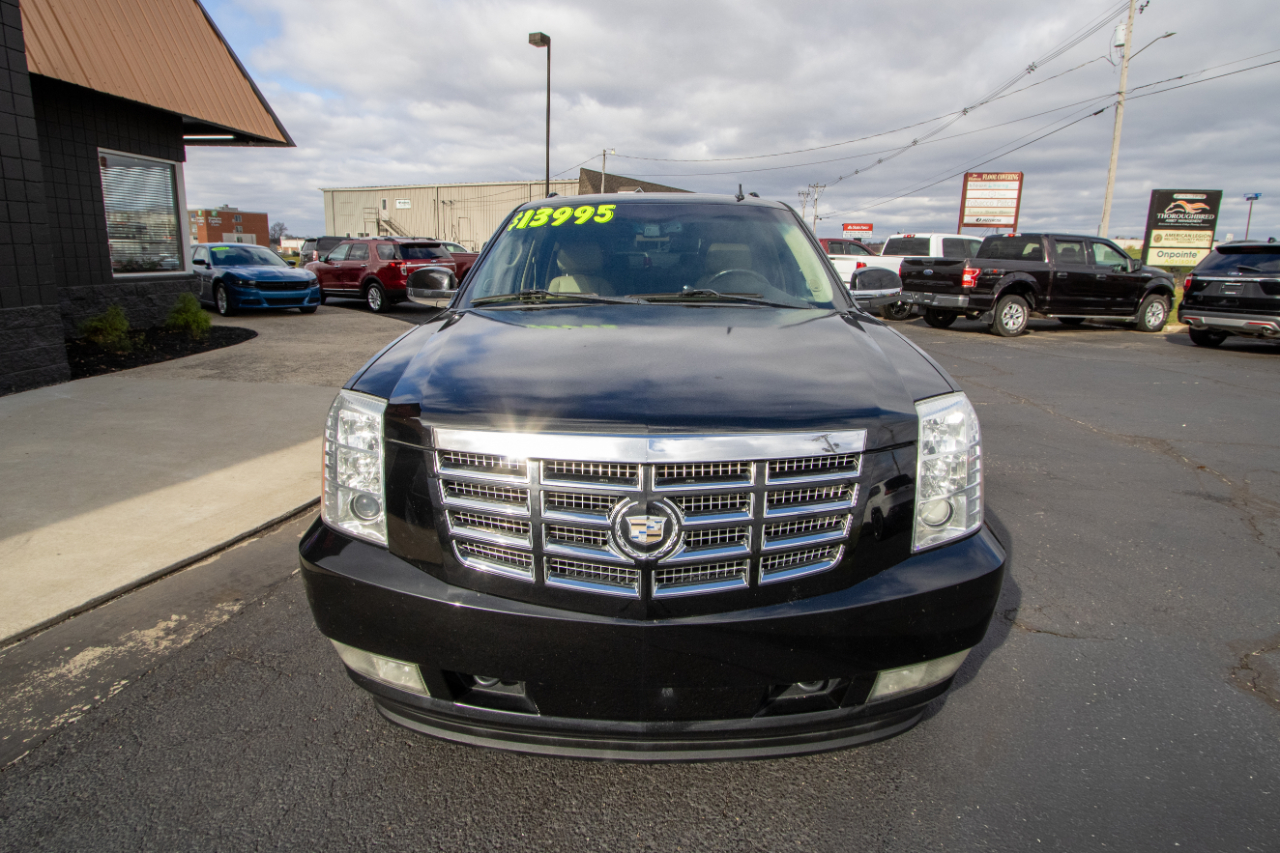 Cadillac Escalade ESV AWD 4dr Premium 2011