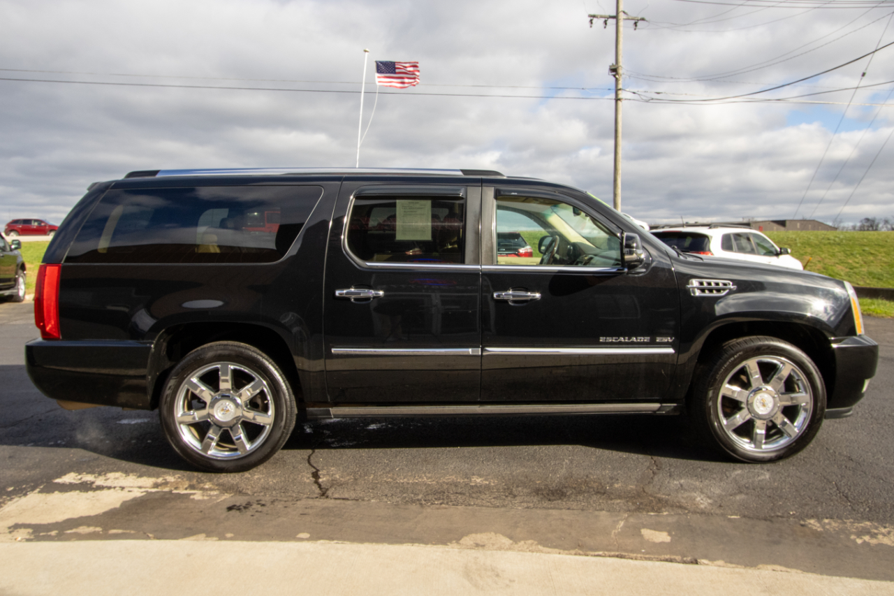 Cadillac Escalade ESV AWD 4dr Premium 2011