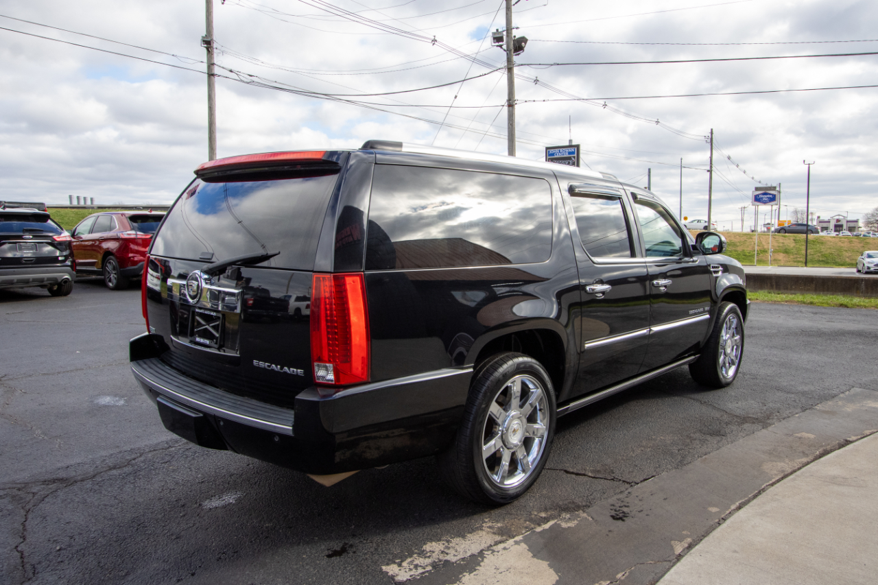 Cadillac Escalade ESV AWD 4dr Premium 2011