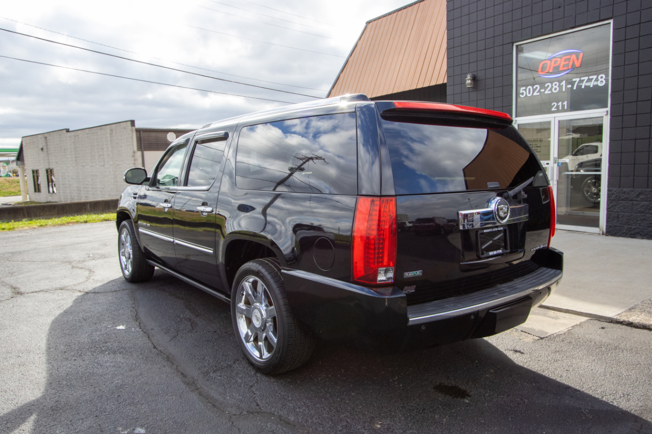 Cadillac Escalade ESV AWD 4dr Premium 2011