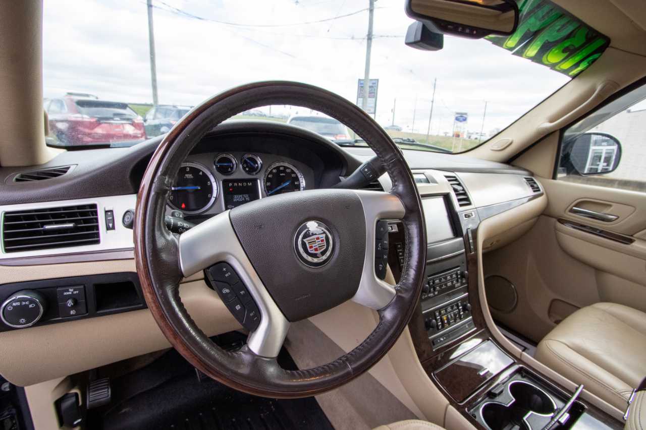 Cadillac Escalade ESV AWD 4dr Premium 2011