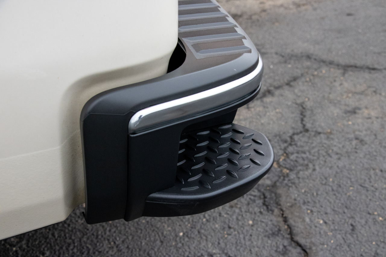 GMC Sierra 1500 4WD Crew Cab 143.5" SLT 2015