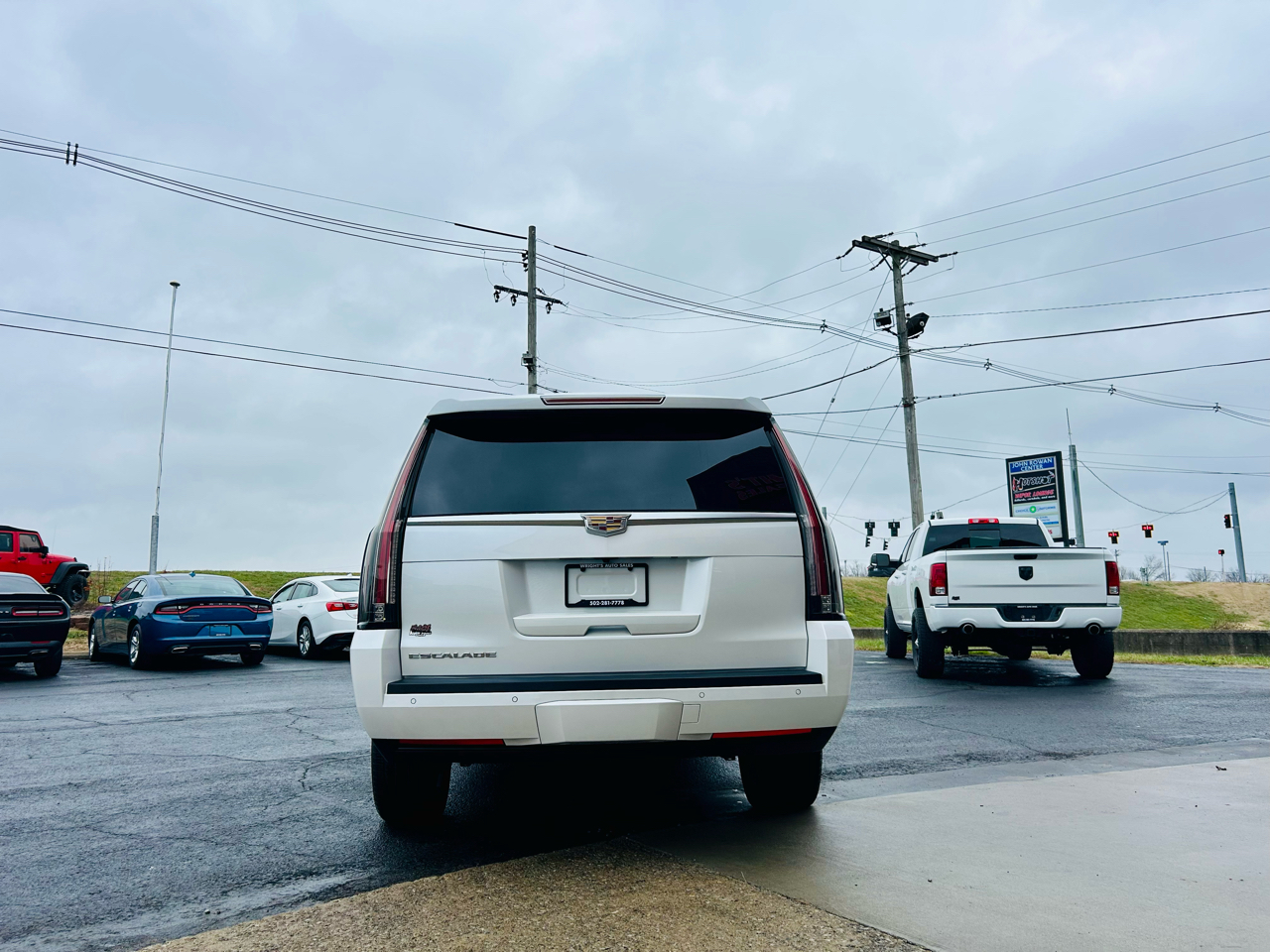 Cadillac Escalade ESV 4WD 4dr Premium Collection 2016